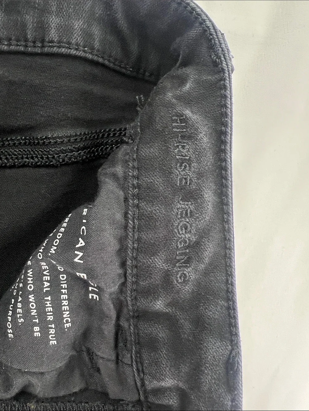 American Eagle - Women’s Jeans - High Rise Jeggings -Black - Size Unk (0 or 00?)